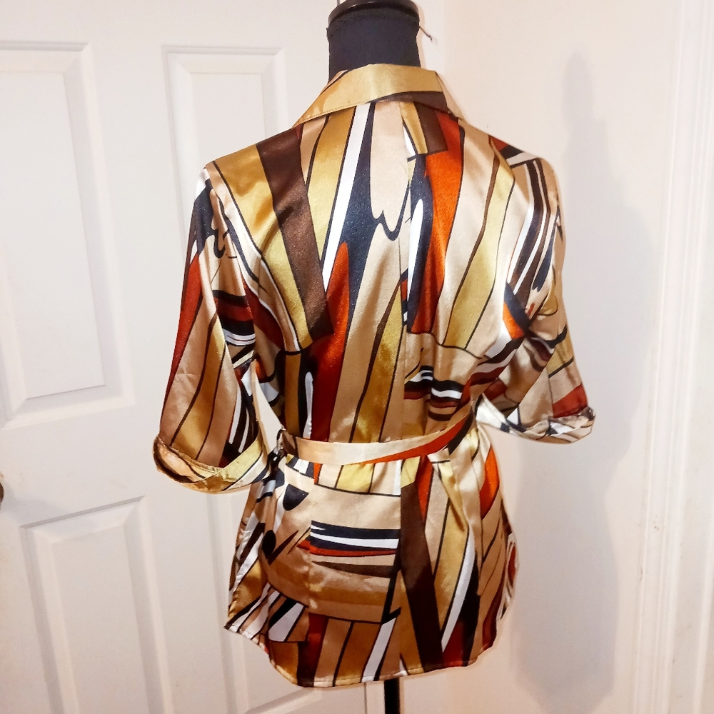 Striped Multicolor Button-Up Blouse - Picture 6 of 6